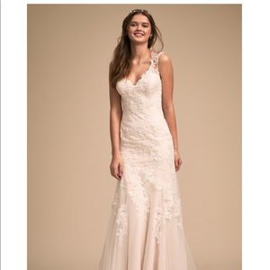 NWT Lure of Lace Gown